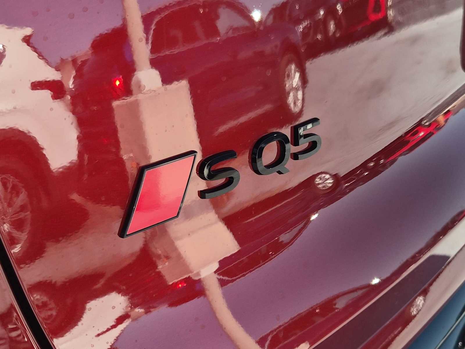 New 2025 Audi SQ5 Premium Plus image 11