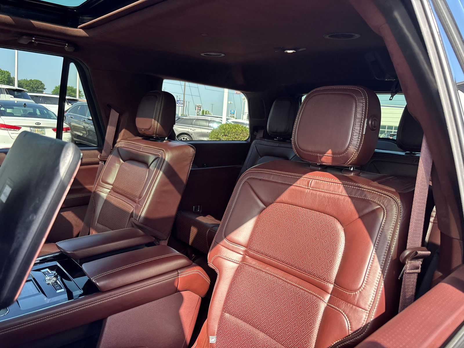 Used 2018 Lincoln Navigator Black Label w/ Cargo Package AWD/4WD image 26