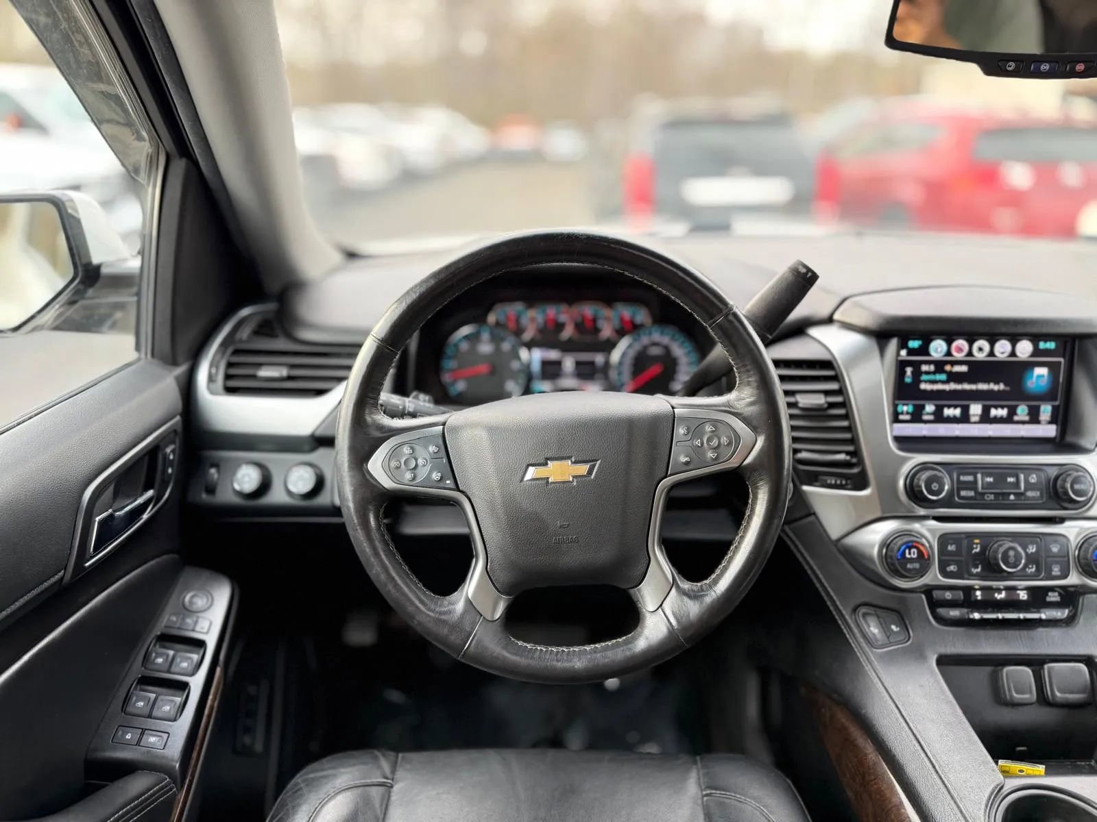 Used 2016 Chevrolet Suburban LT AWD/4WD image 16