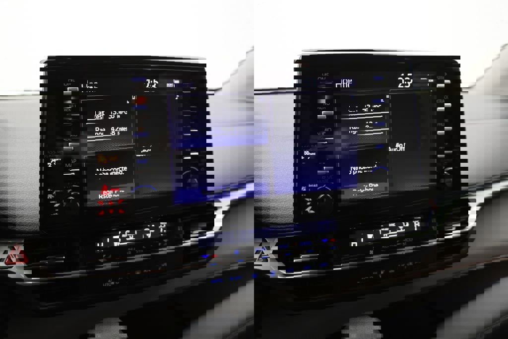 Used 2024 Toyota Sienna LE image 21