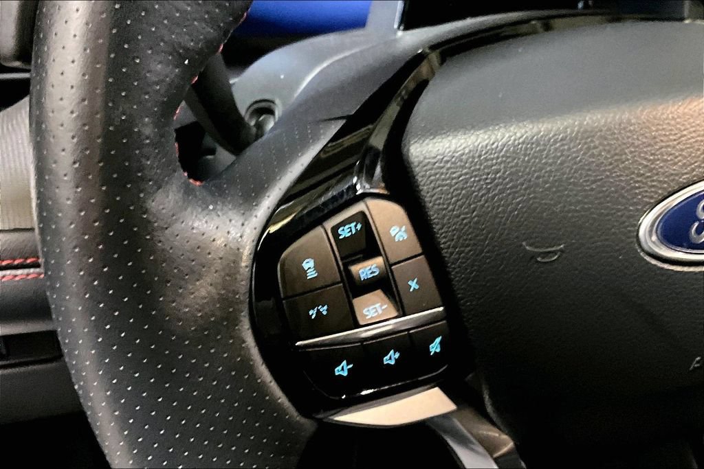 Used 2025 Ford Explorer ST-Line AWD/4WD image 23
