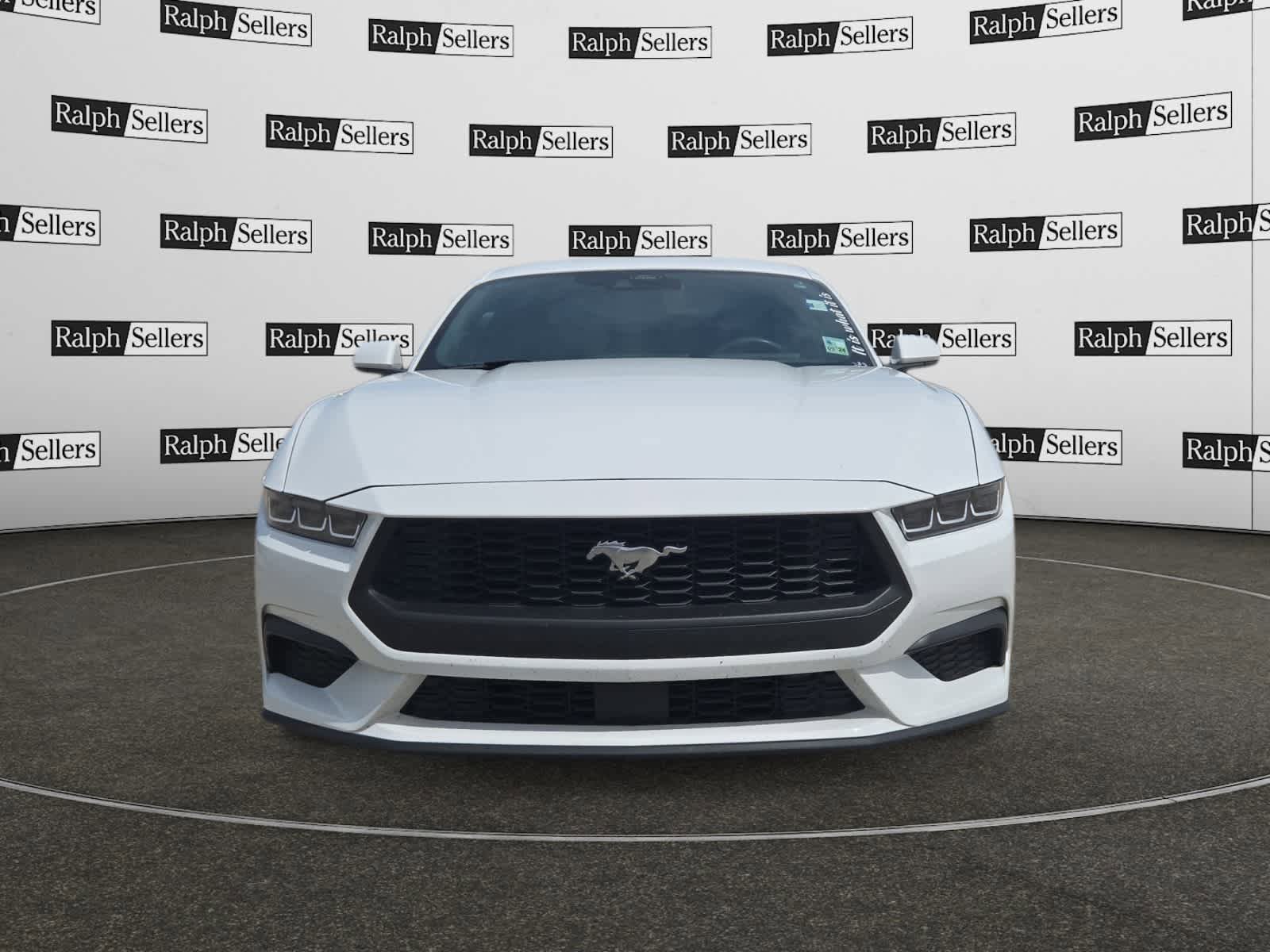 Used 2024 Ford Mustang Coupe RWD image 8