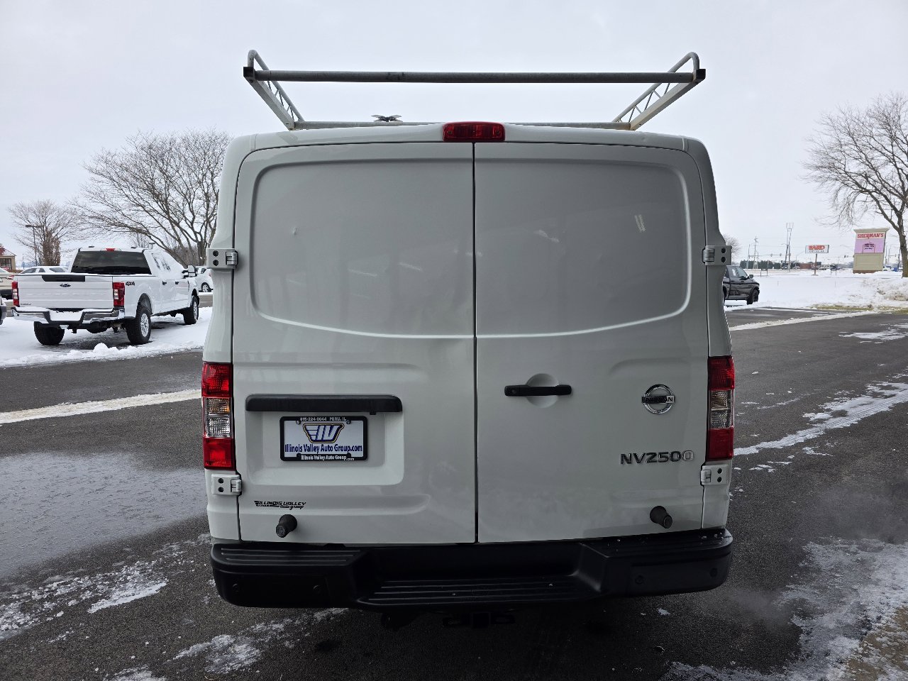 Used 2018 Nissan NV 2500 SV image 7