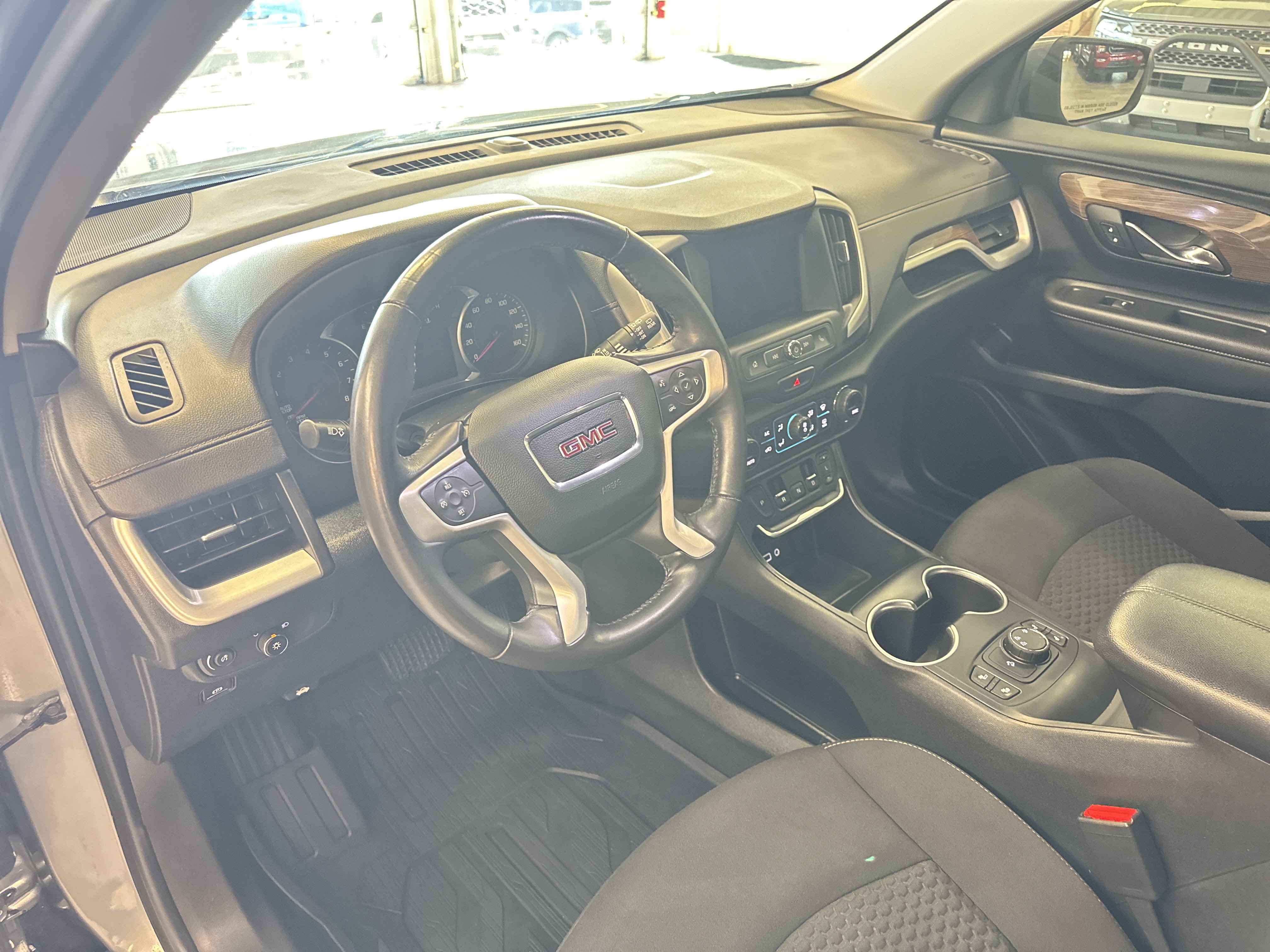 Used 2019 GMC Terrain SLE w/ Driver Convenience Package image 24