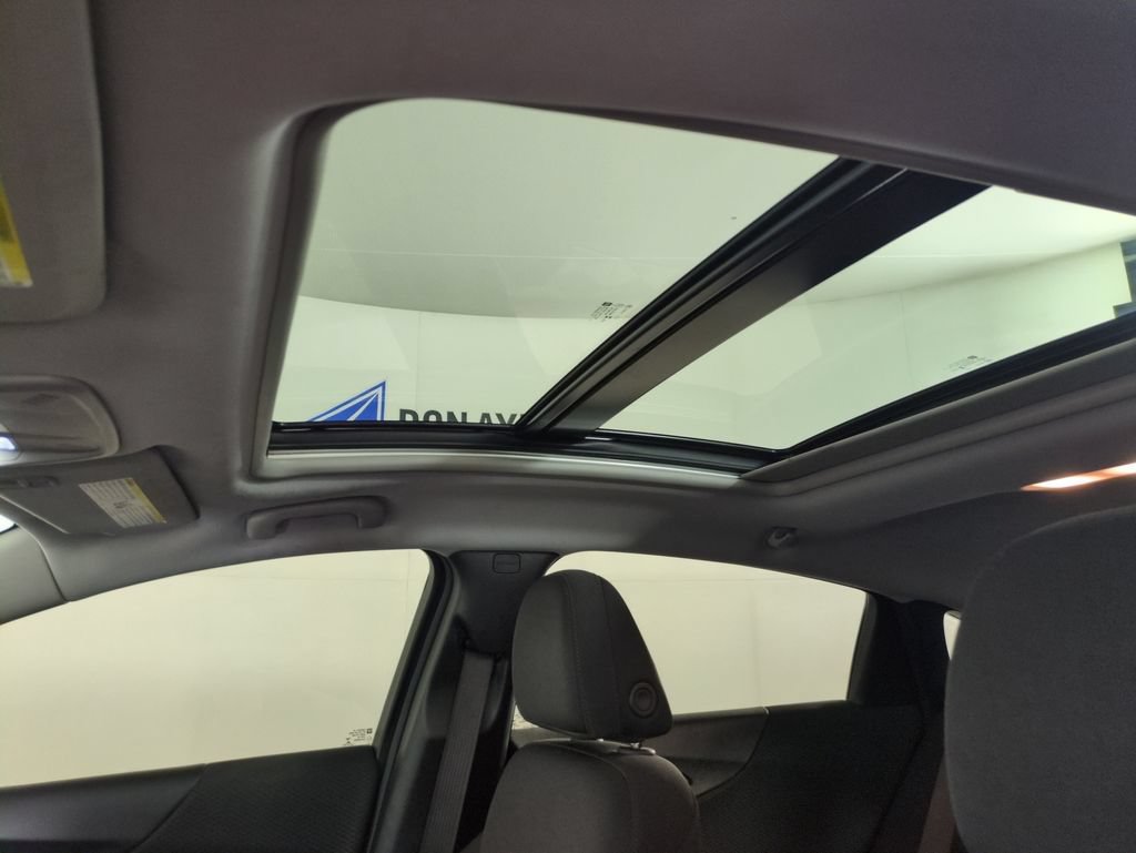Used 2025 Chevrolet Malibu LT w/ Sport Edition FWD image 23