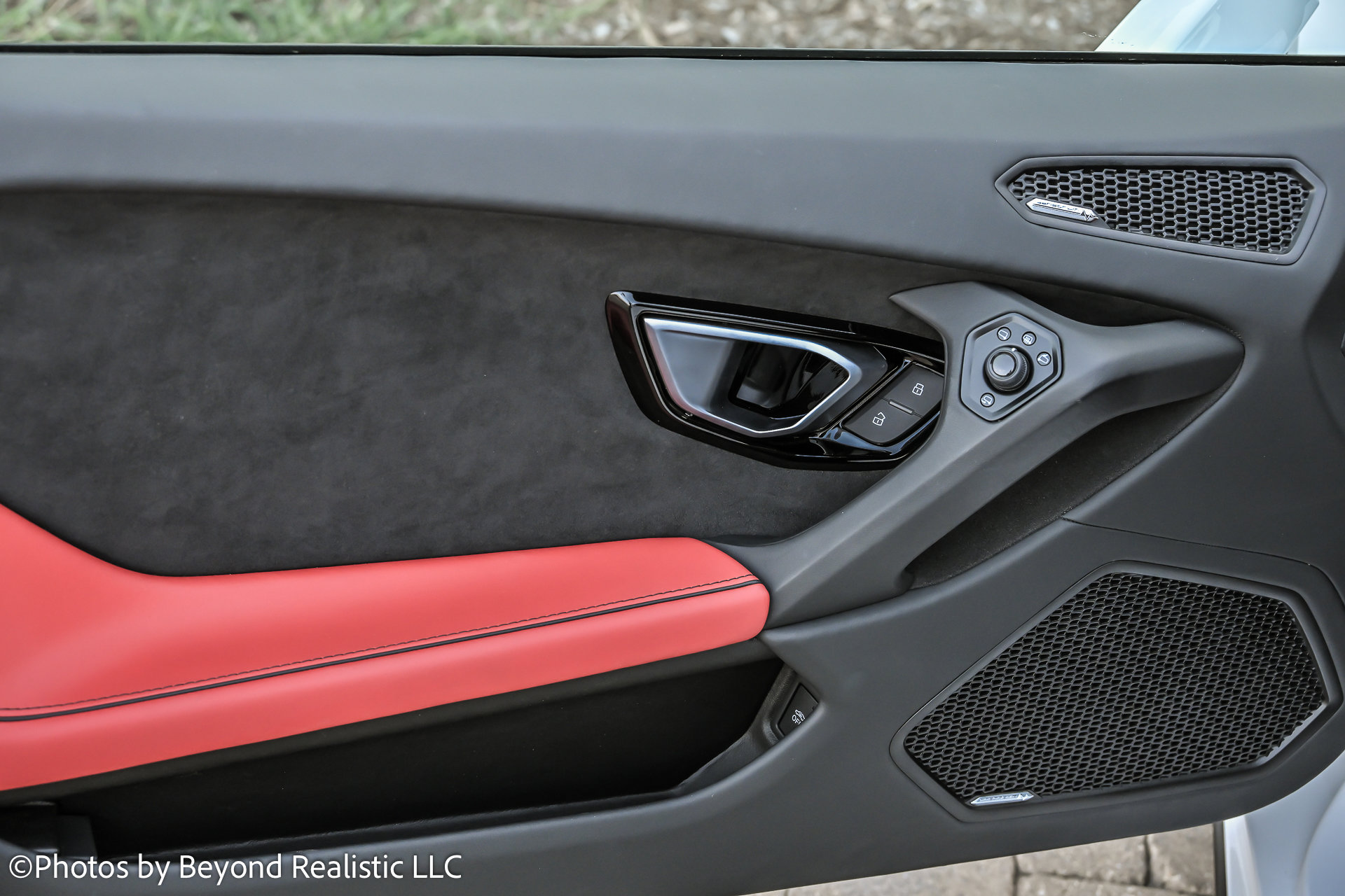 Used 2024 Lamborghini Huracan EVO image 22