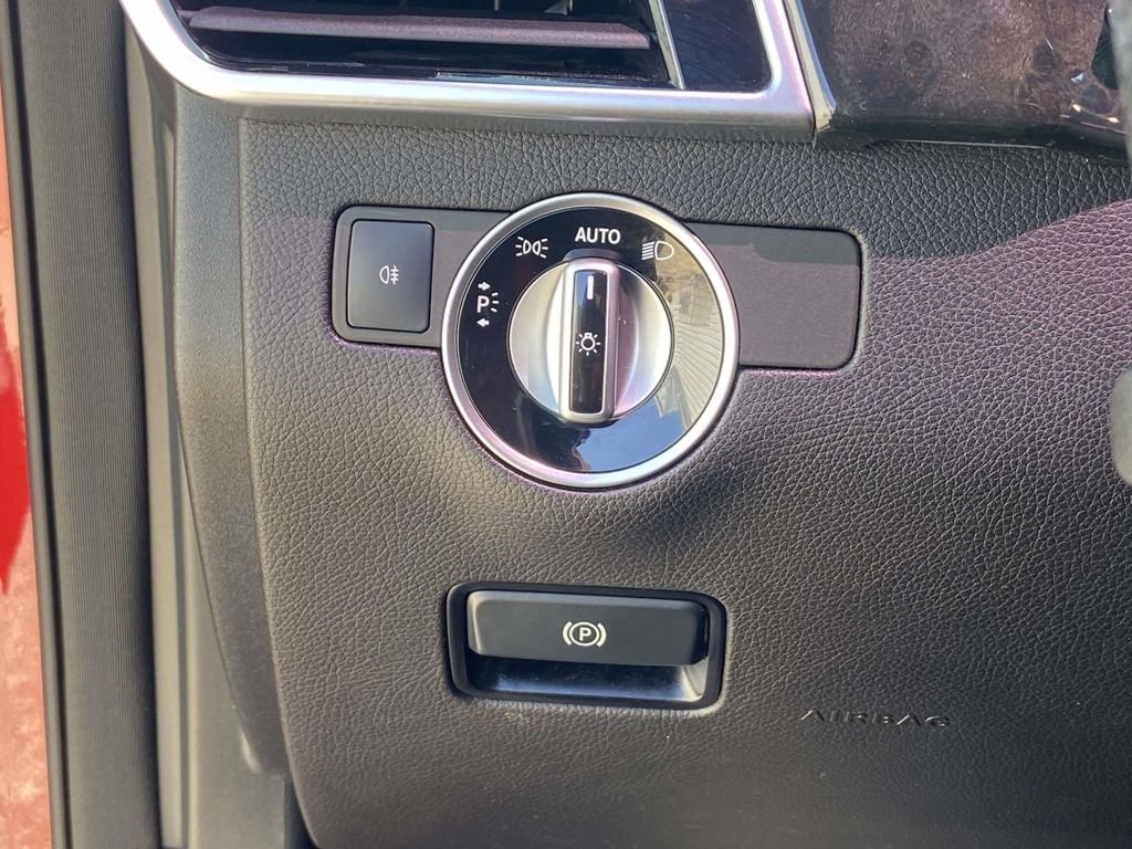 Used 2018 Mercedes-Benz GLE 43 AMG 4MATIC Coupe w/ Parking Assist Package image 31