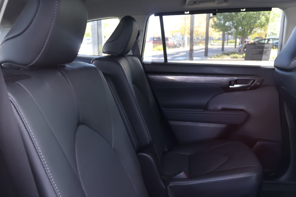 New 2026 Toyota Highlander Limited AWD/4WD image 55