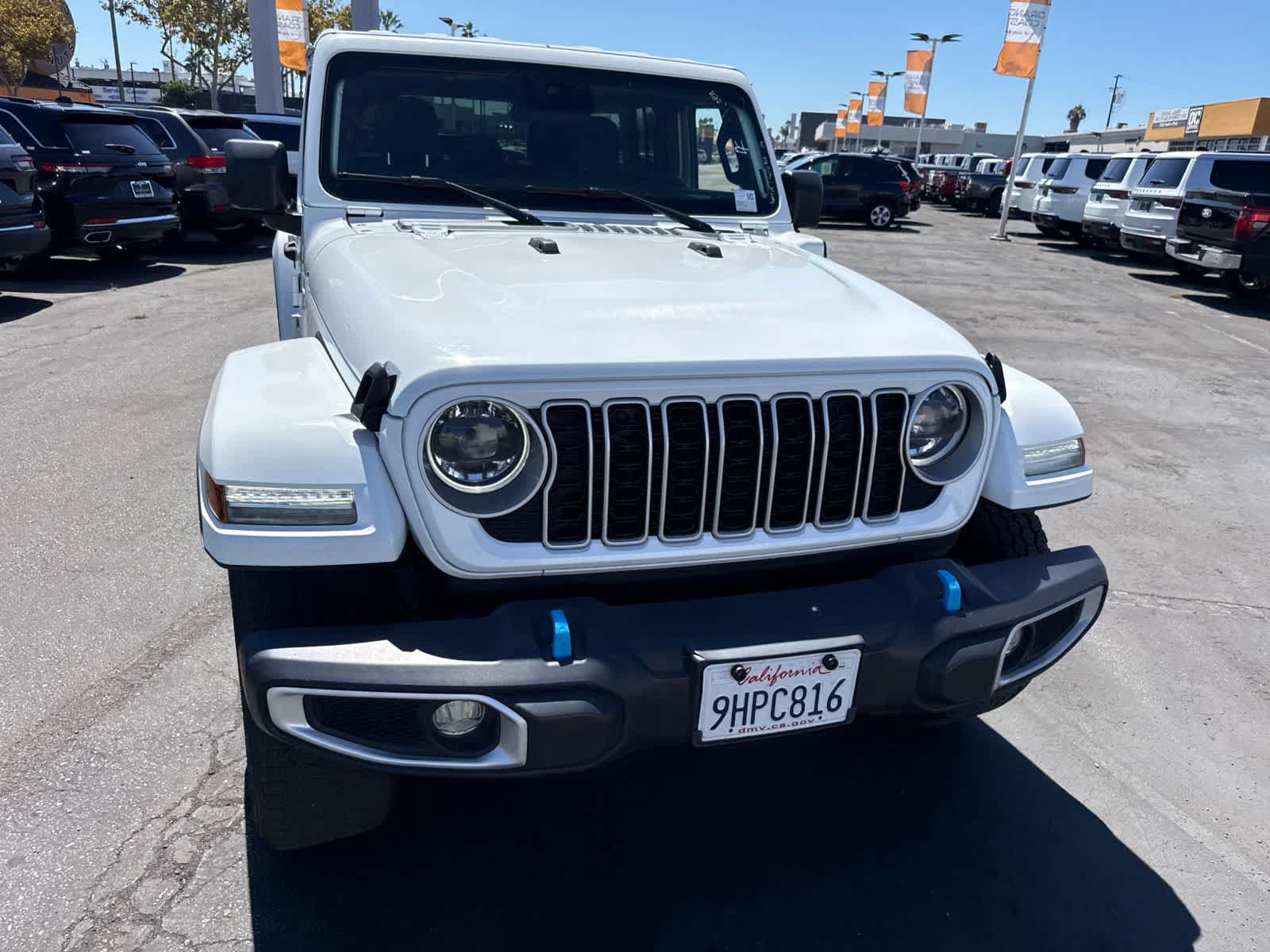 Used 2024 Jeep Wrangler Unlimited Sahara AWD/4WD image 6