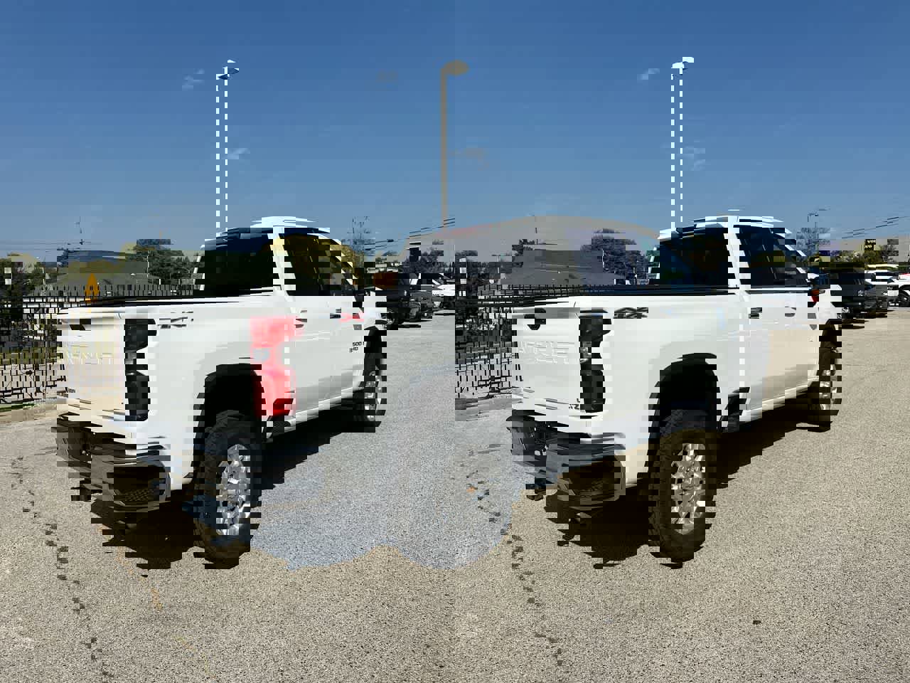 Used 2022 Chevrolet Silverado 3500 LTZ w/ Snow Plow Prep/Camper Package image 13