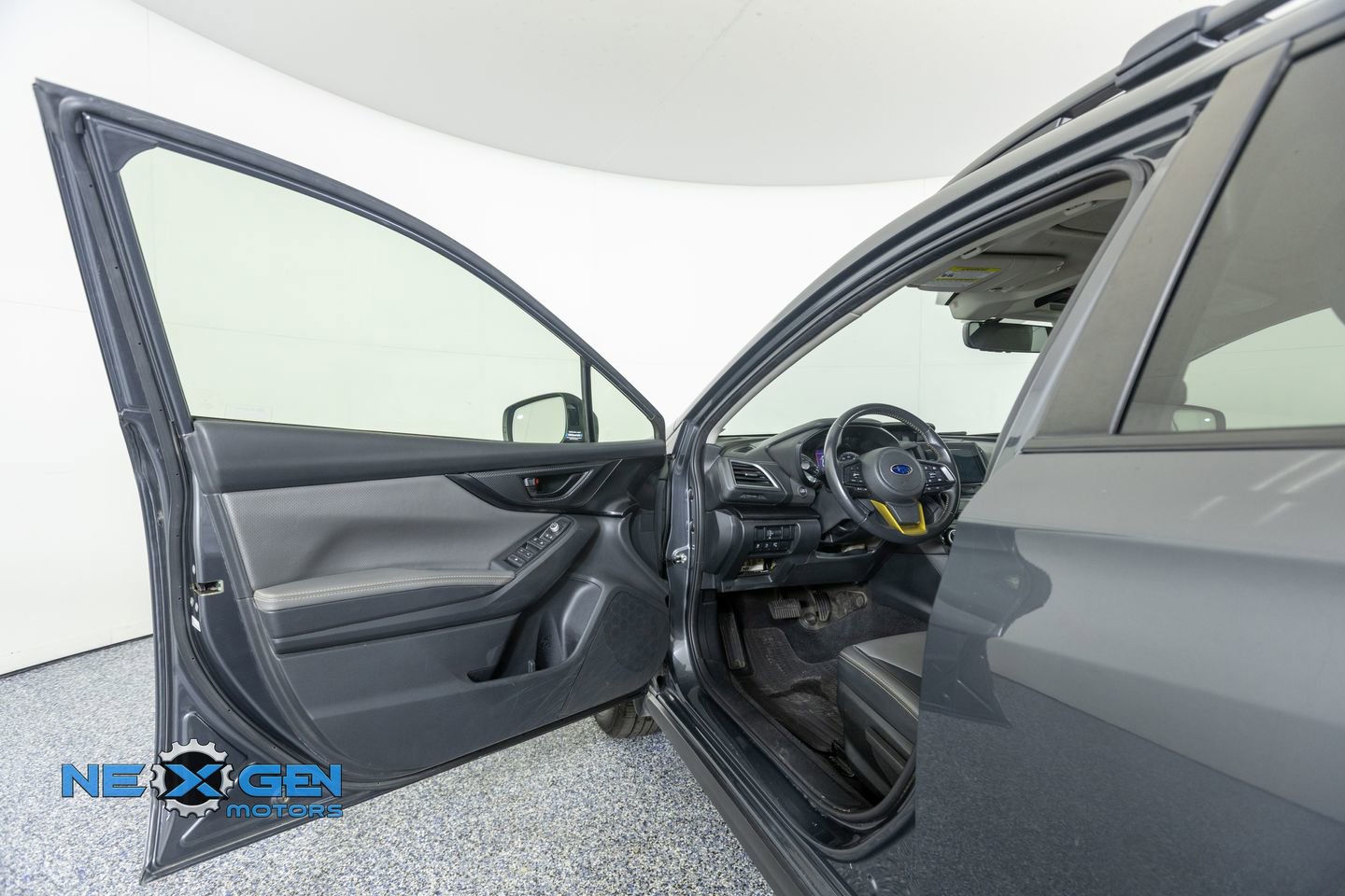 Used 2022 Subaru Crosstrek 2.5i Sport w/ Moonroof Package AWD/4WD image 9