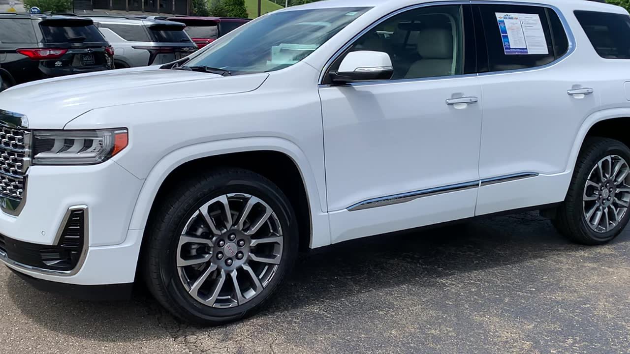 Used 2023 GMC Acadia Denali AWD/4WD image 9