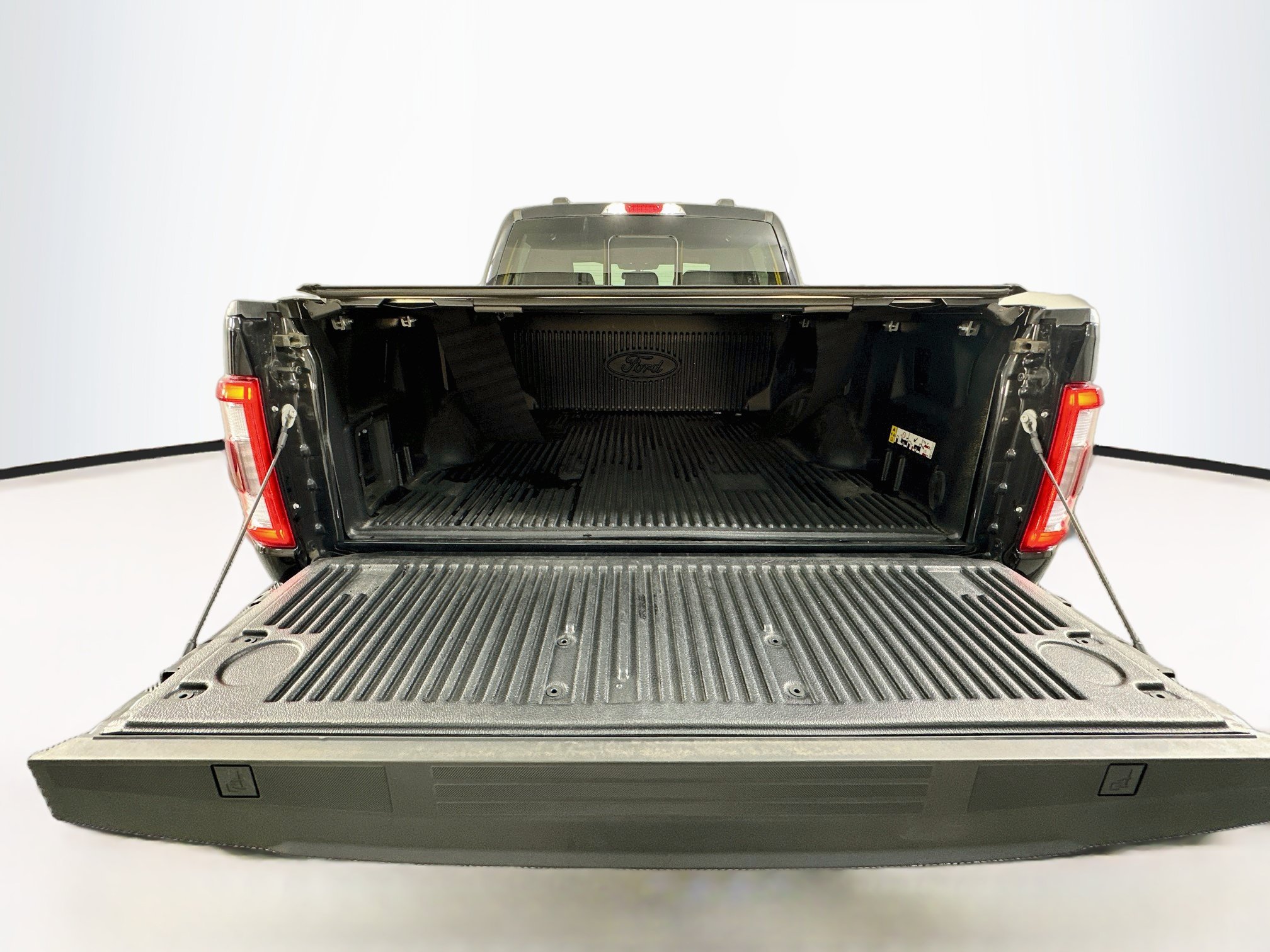 Used 2023 Ford F150 Lariat w/ Equipment Group 502A High AWD/4WD image 30