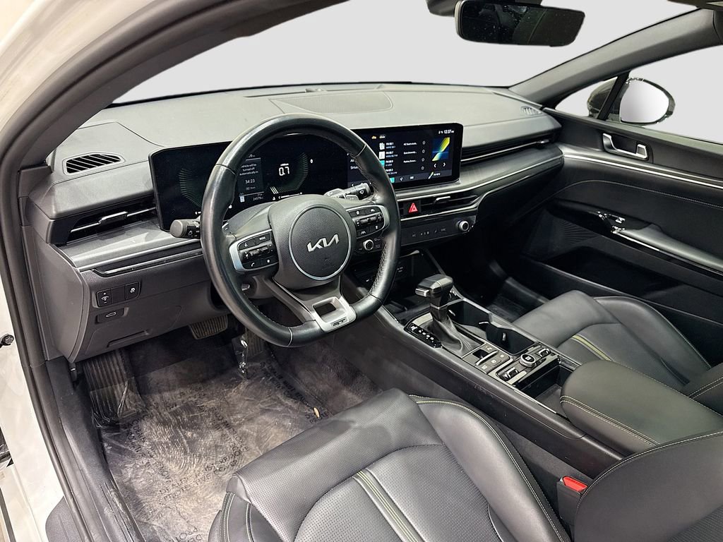 Used 2025 Kia K5 GT image 23