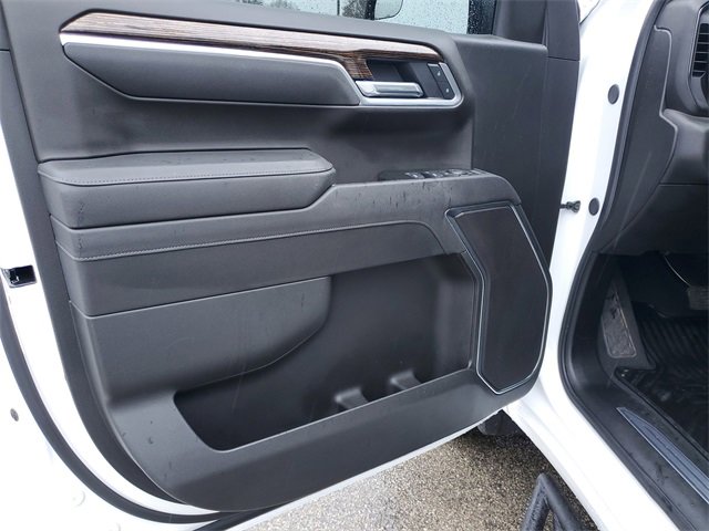 Used 2025 GMC Sierra 1500 Elevation image 18