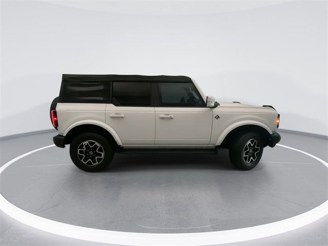Used 2022 Ford Bronco Outer Banks image 5