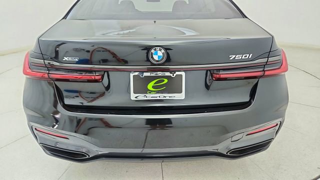 Used 2022 BMW 750i xDrive w/ Executive Package AWD/4WD image 11