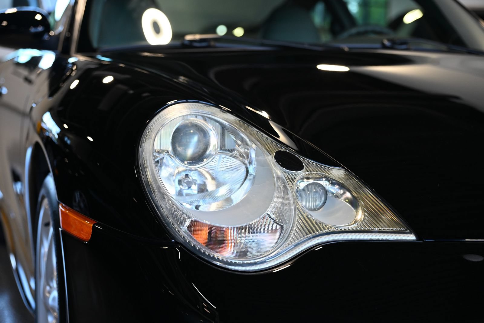 Used 2003 Porsche 911 Carrera RWD image 14