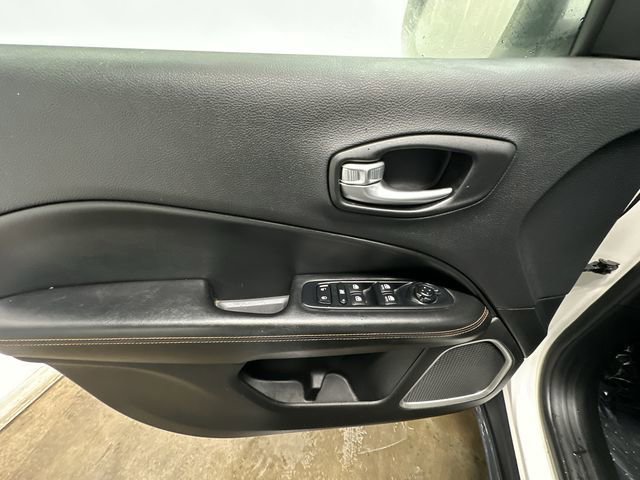 Used 2019 Jeep Compass Limited image 18