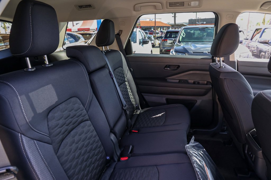 New 2026 Nissan Pathfinder SV FWD image 18