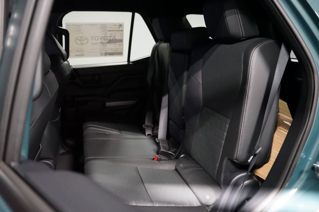 New 2026 Toyota 4Runner TRD Off-Road Premium AWD/4WD image 32