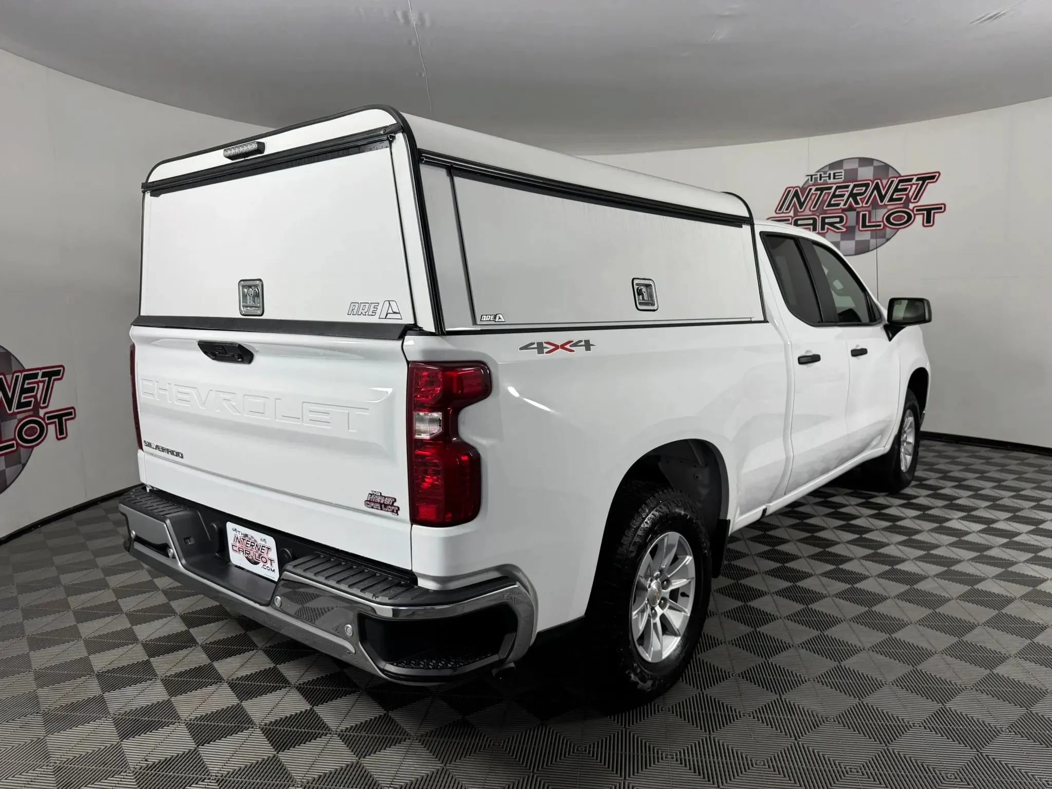 Used 2025 Chevrolet Silverado 1500 W/T w/ WT Safety Package AWD/4WD image 7