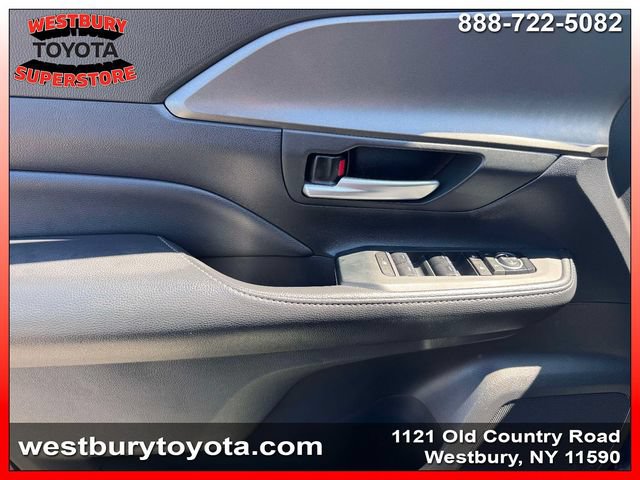 Certified 2024 Toyota Grand Highlander AWD image 21