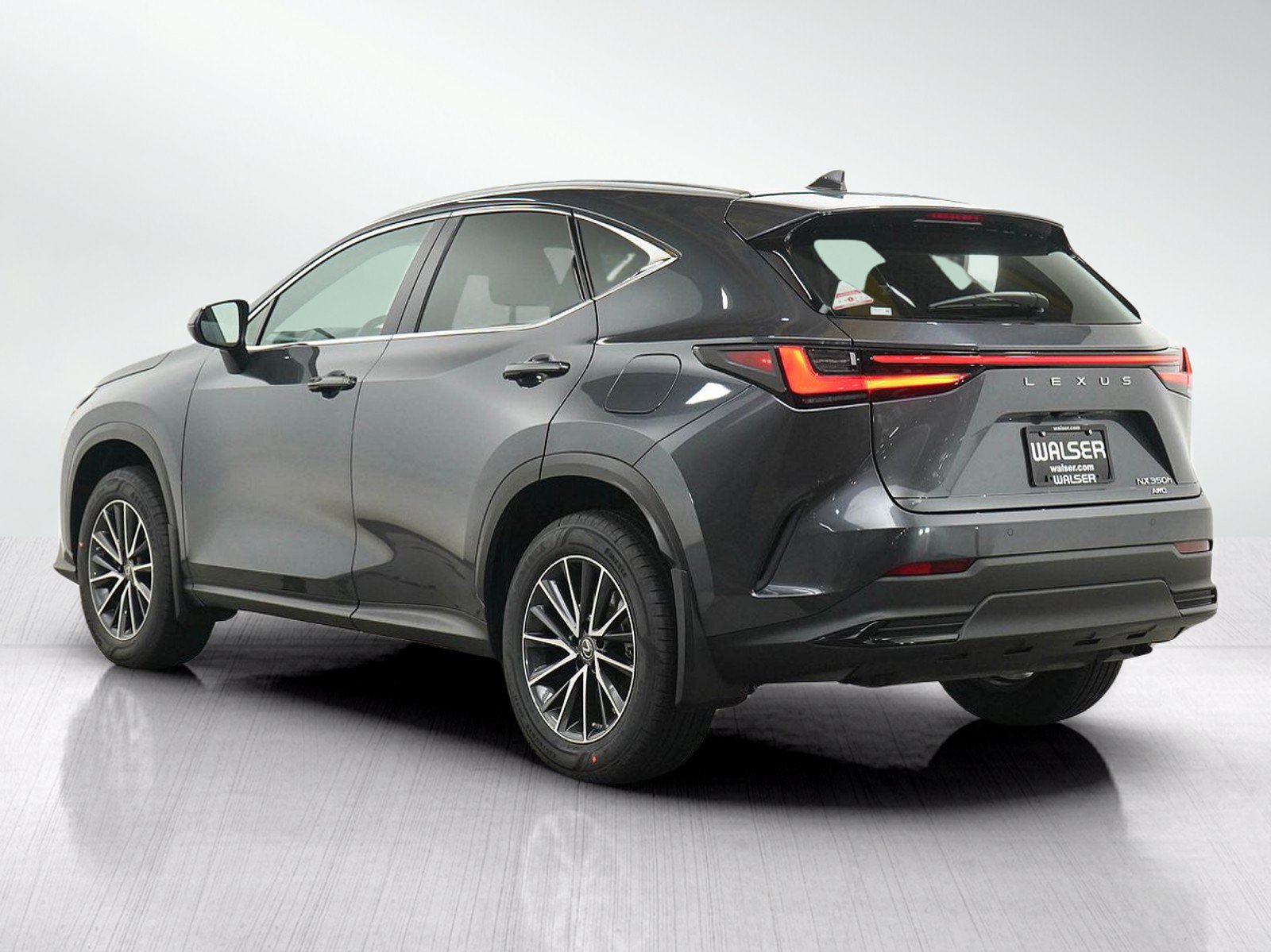 Used 2022 Lexus NX 350h AWD image 4