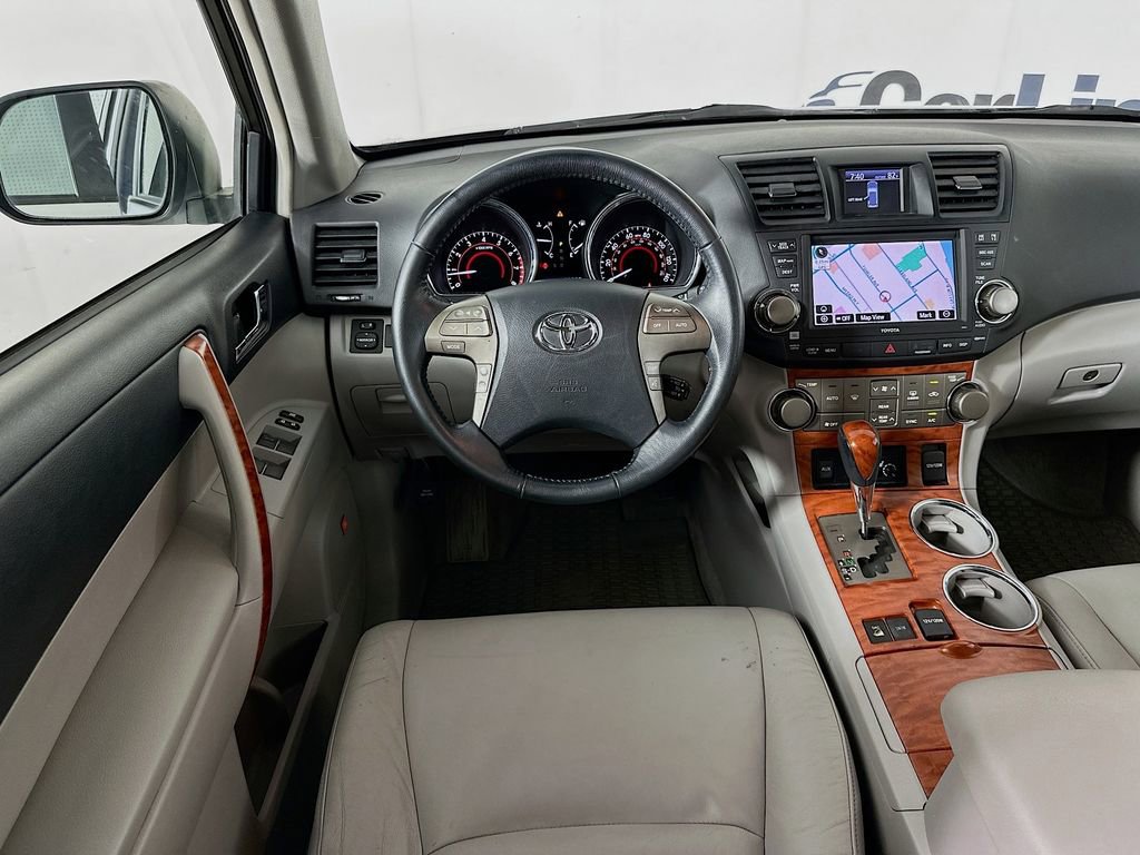 Used 2010 Toyota Highlander Limited AWD/4WD image 28