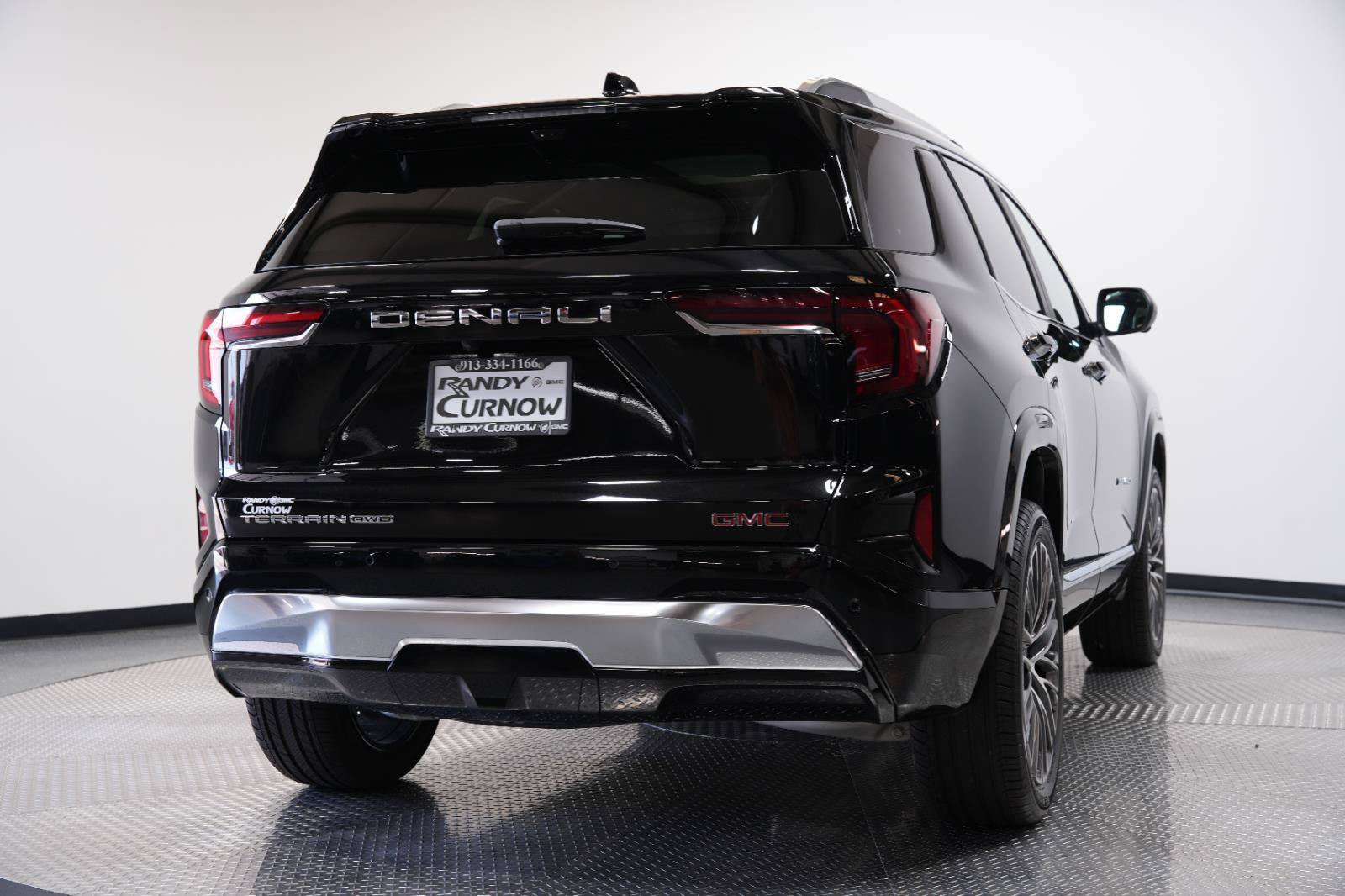 New 2026 GMC Terrain Denali w/ LPO, Floor Liner Package AWD/4WD image 8