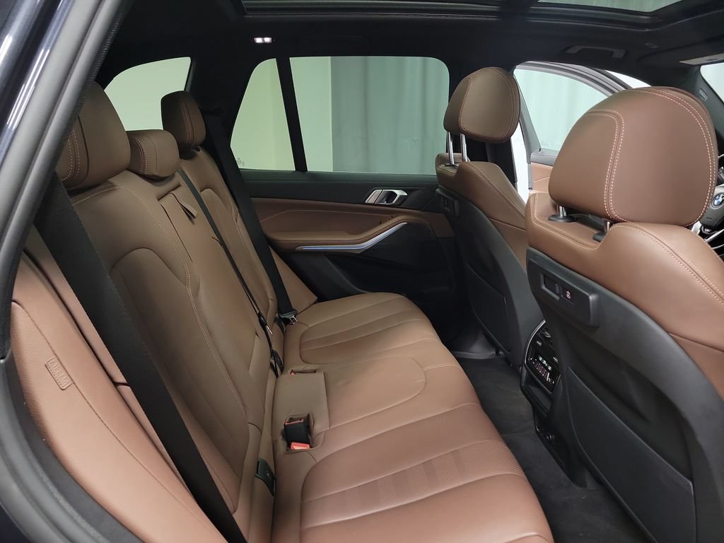 Used 2022 BMW X5 xDrive45e w/ Climate Comfort Package AWD/4WD image 34