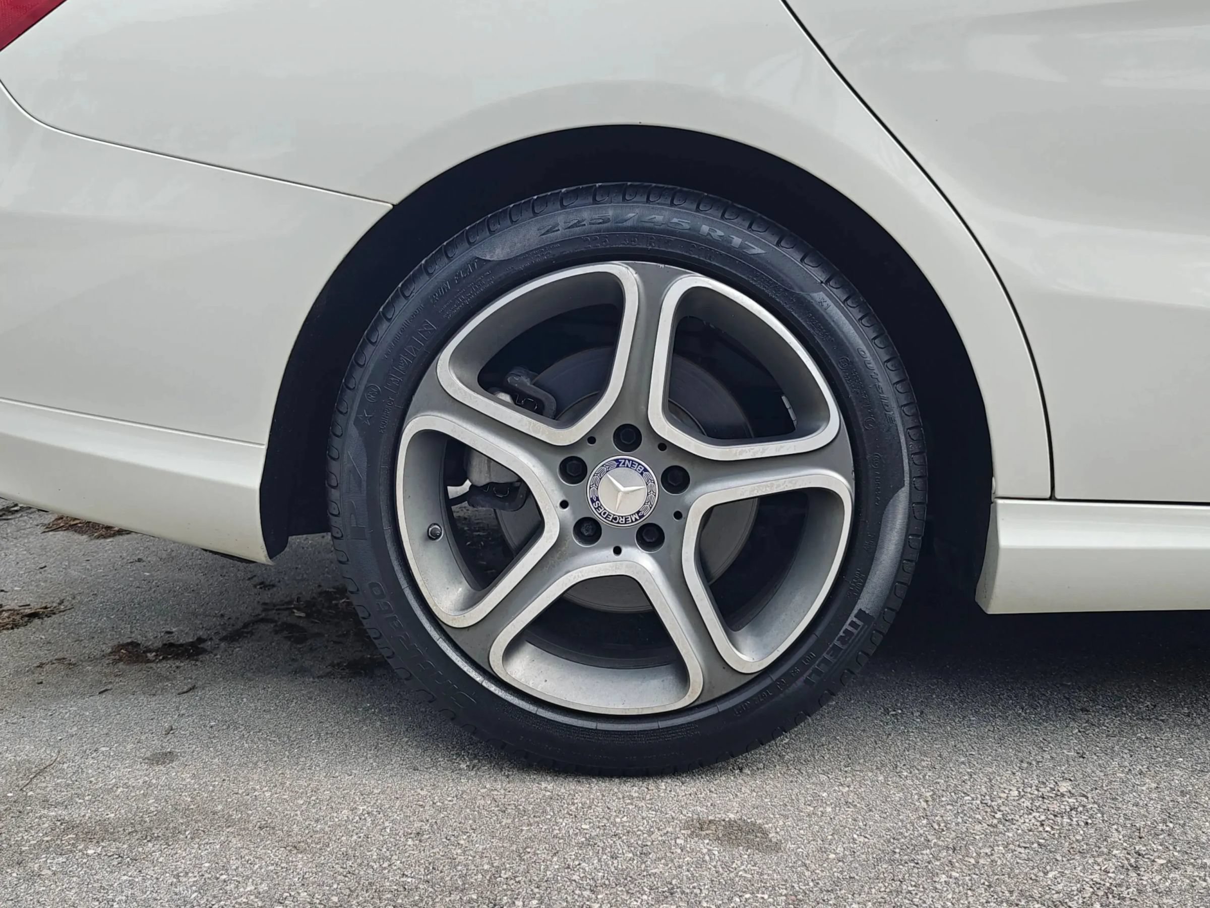 Used 2014 Mercedes-Benz CLA 250 image 32