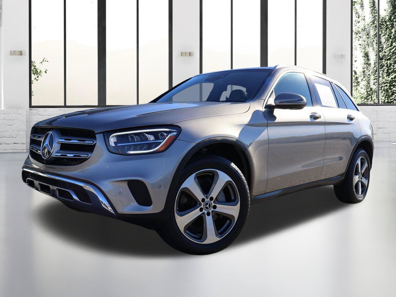 Used 2020 Mercedes-Benz GLC 300 image 1