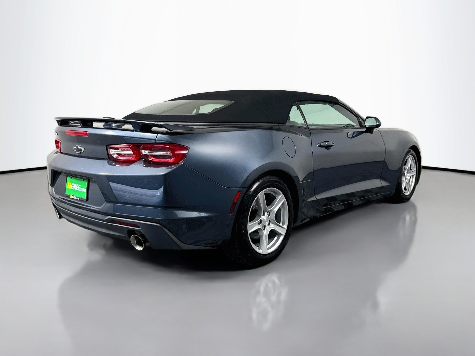 Used 2020 Chevrolet Camaro LT RWD image 10