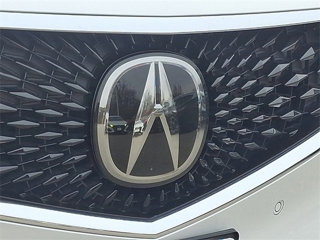 Used 2023 Acura MDX SH-AWD w/ Technology Package image 4