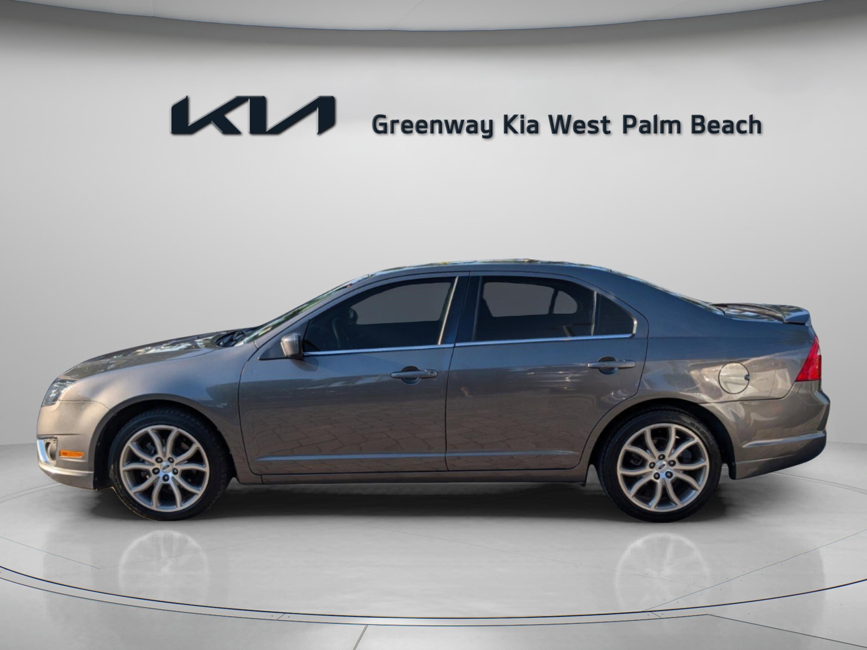 Used 2010 Ford Fusion SE image 4