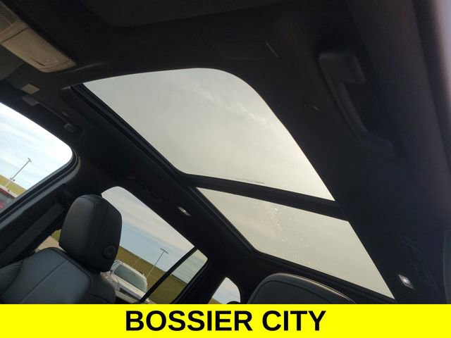 New 2026 GMC Acadia Elevation w/ Black Edition FWD image 13