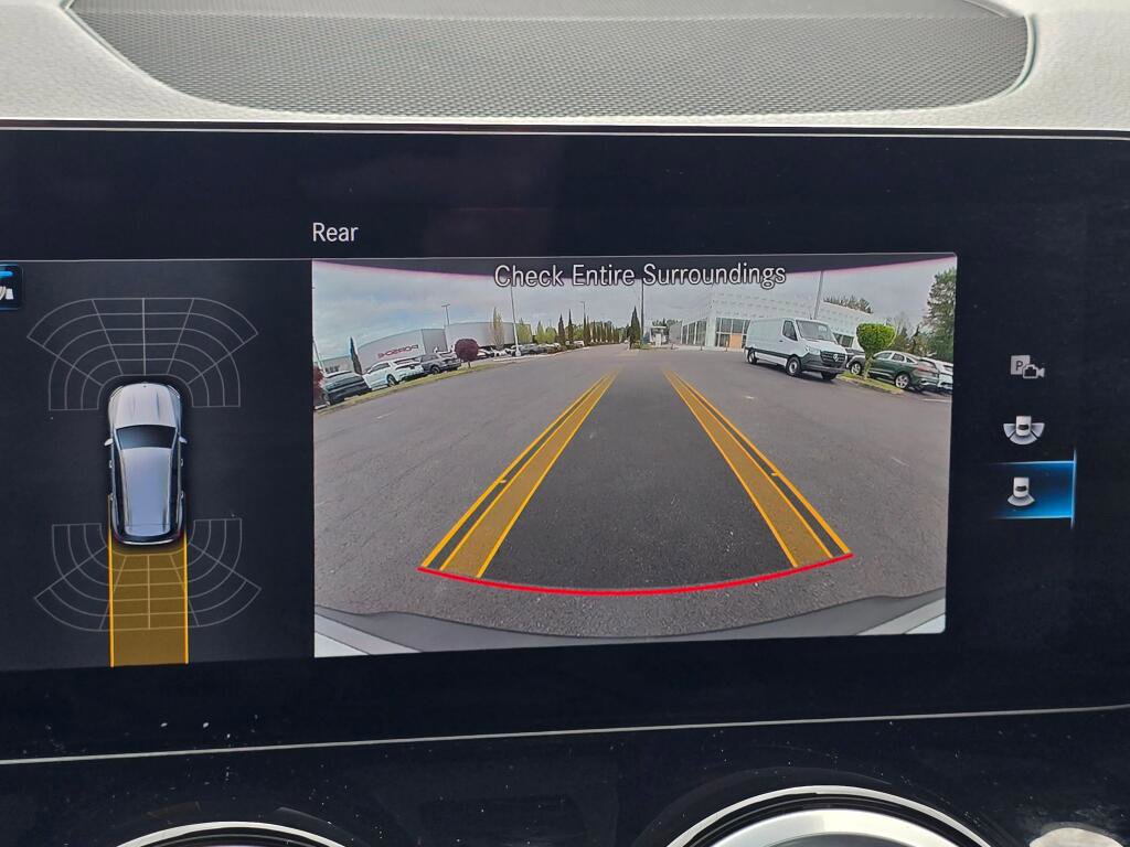 Used 2023 Mercedes-Benz EQB 300 4MATIC w/ Driver Assistance Package image 45