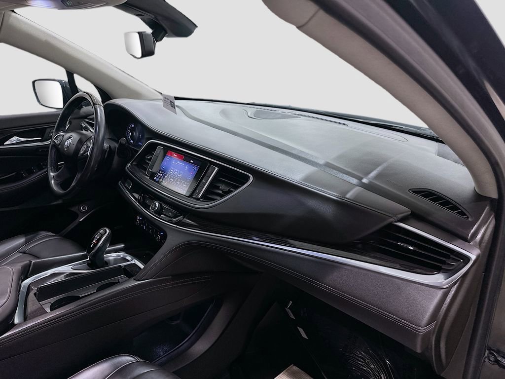 Used 2020 Buick Enclave Avenir w/ Avenir Technology Package FWD image 32