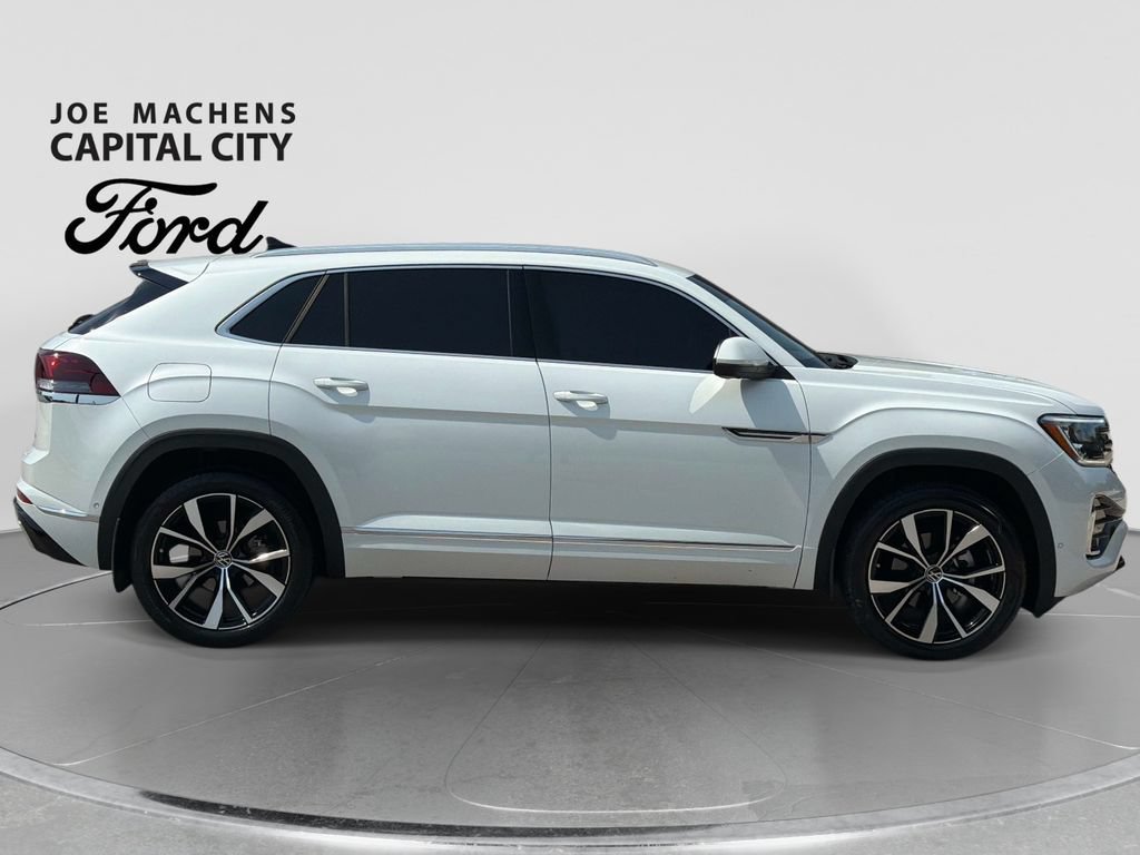 Used 2026 Volkswagen Atlas Cross Sport SEL Premium R-Line AWD/4WD image 3