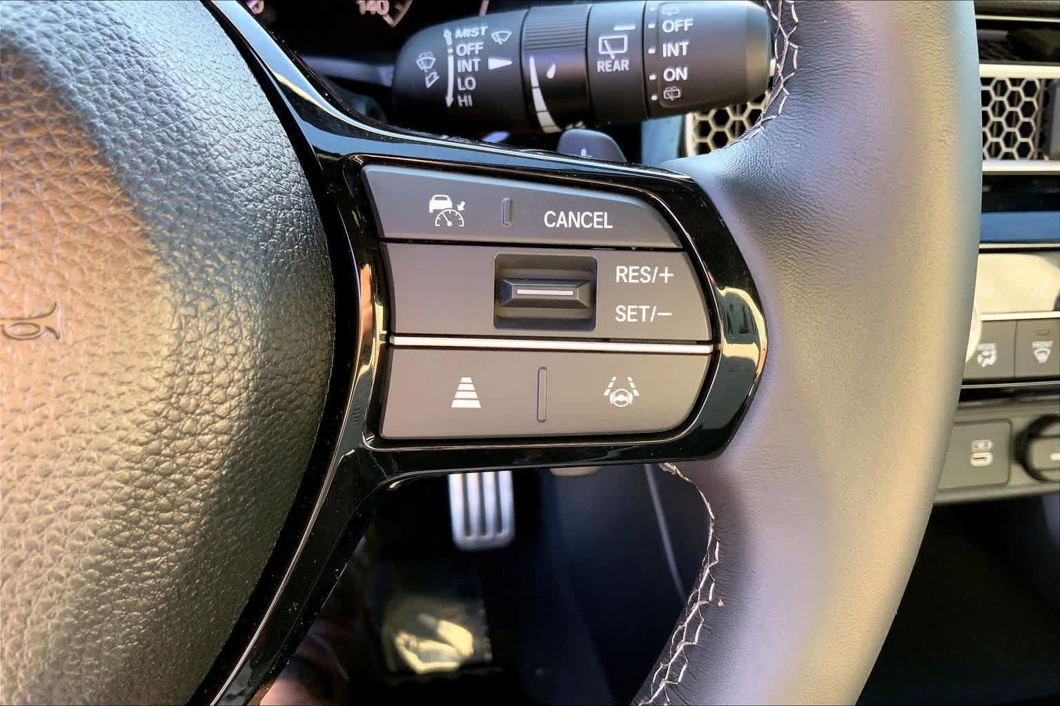 Used 2025 Honda Civic Sport image 25