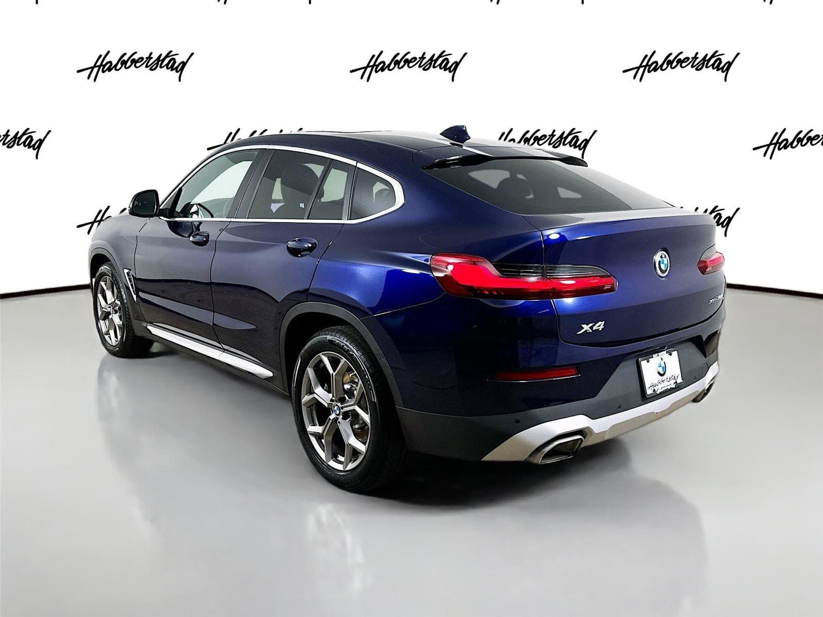 Used 2023 BMW X4 xDrive30i w/ Premium Package image 7