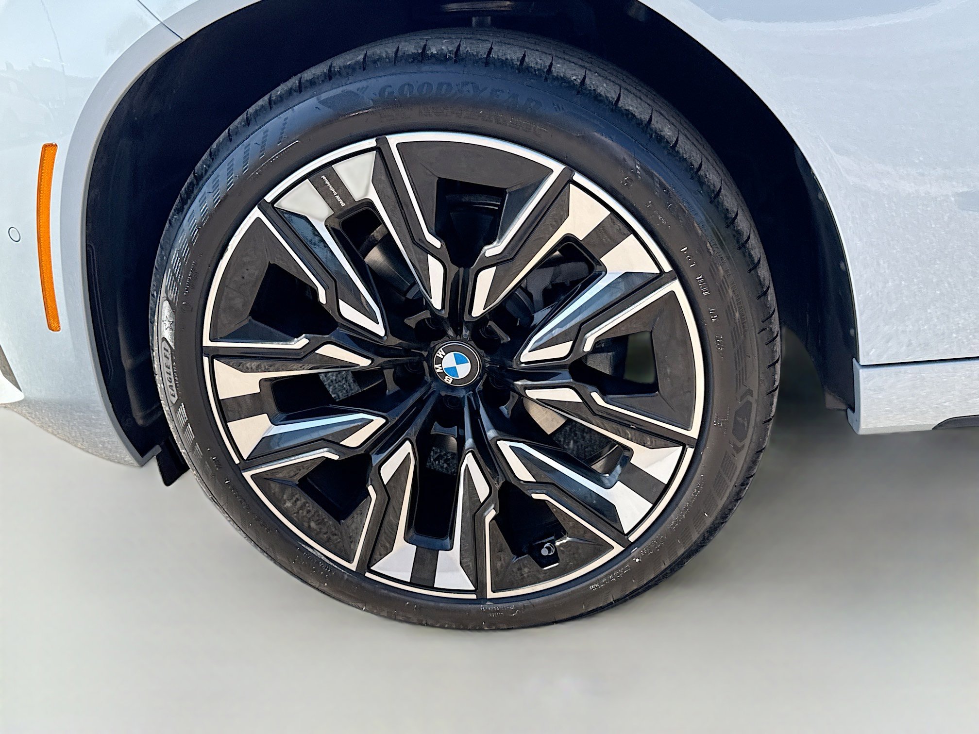 Used 2026 BMW X3 xDrive30 w/ M Sport Package AWD/4WD image 43