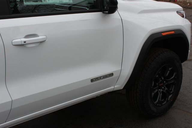 New 2025 GMC Canyon Elevation w/ Convenience Package image 12