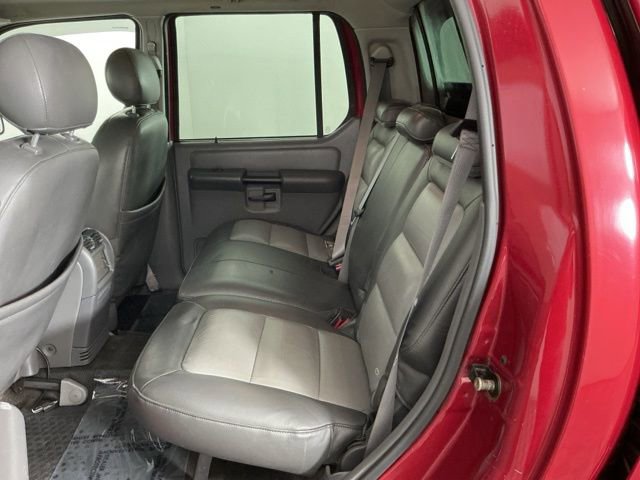 Used 2004 Ford Explorer Sport Trac XLS AWD/4WD image 23
