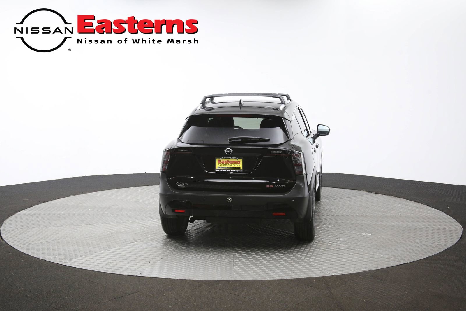 Used 2025 Nissan Kicks SR image 52