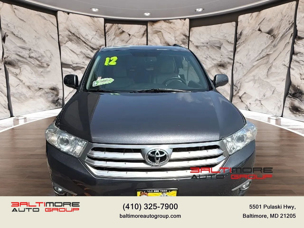 Used 2012 Toyota Highlander Limited w/ Tow Pkg AWD/4WD image 2
