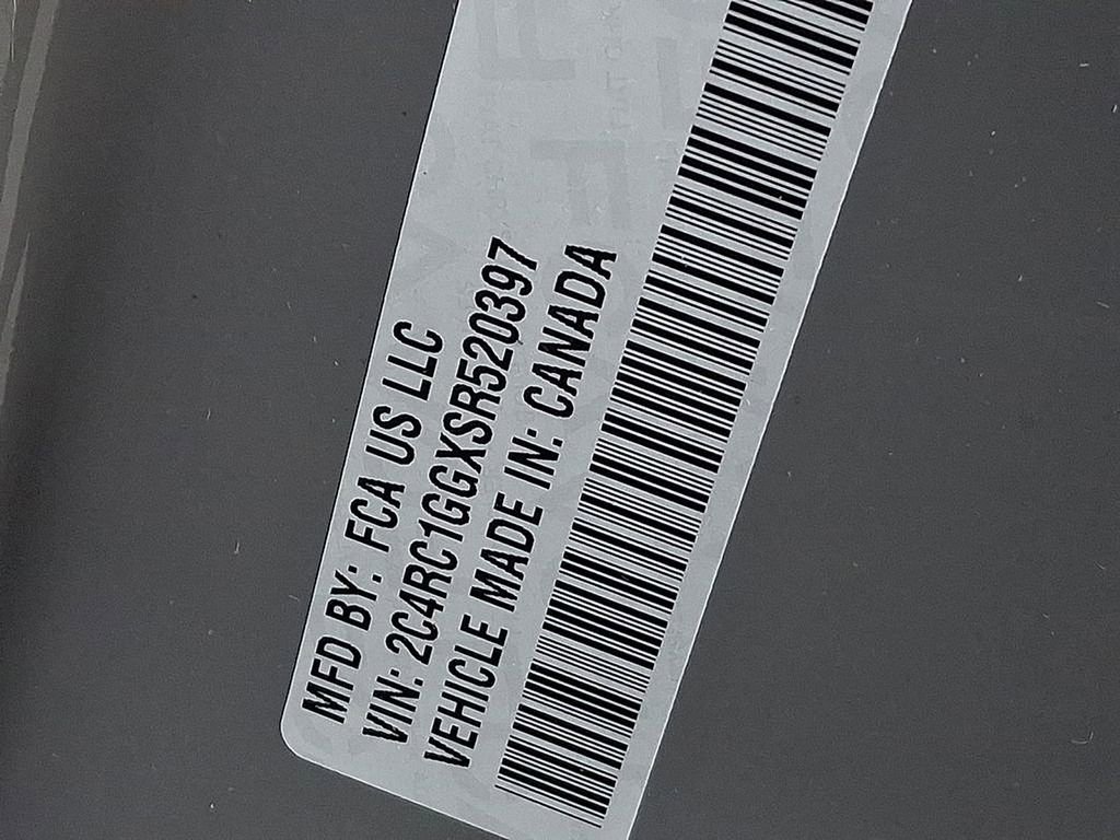 Used 2025 Chrysler Pacifica Limited FWD image 27