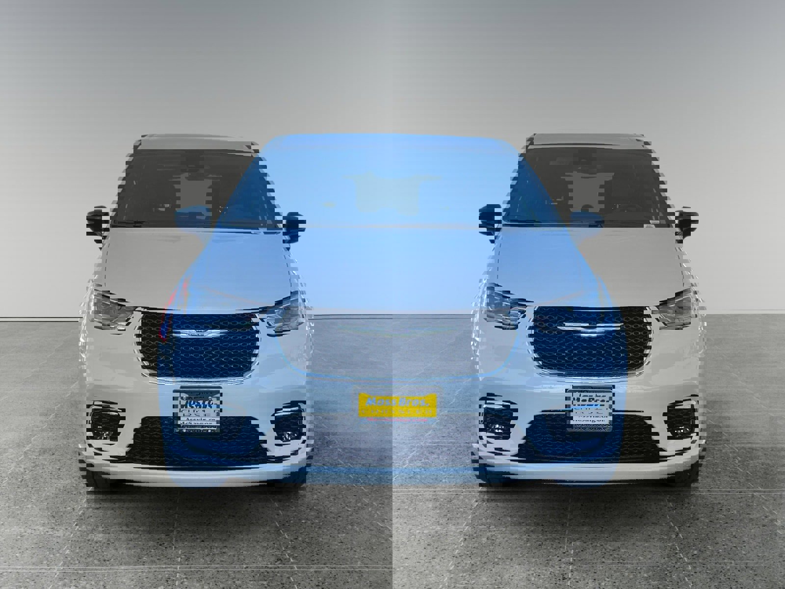 New 2026 Chrysler Pacifica Select image 8