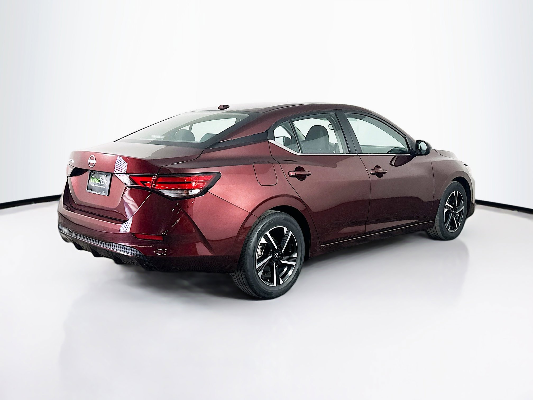 Used 2025 Nissan Sentra SV image 9